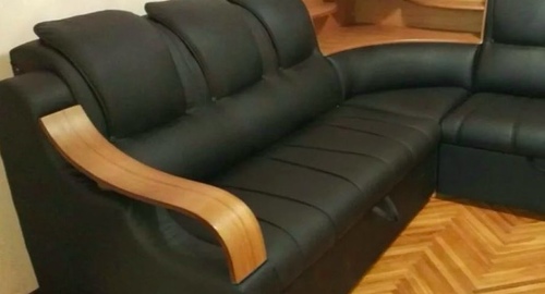 Перетяжка кожаного дивана. Семенов